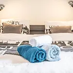 Cosyfamily Piscine Jacuzzi Wifi 15min Ideal Famille - Topprosconciergerie 펜션