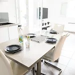 Cosyfamily Piscine Jacuzzi Wifi 15min Ideal Famille - Topprosconciergerie *