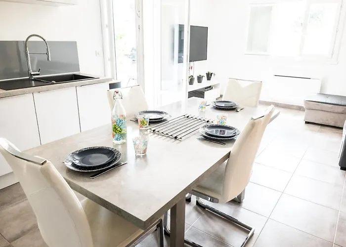 Cosyfamily Piscine Jacuzzi Wifi 15min Ideal Famille - Topprosconciergerie *