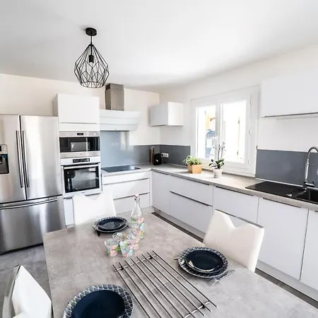 Cosyfamily Piscine Wifi 15min Ideal Famille - Topprosconciergerie Holiday home *