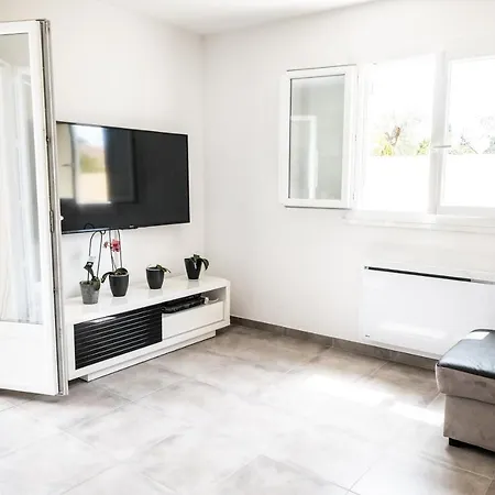 Feriehus Cosyfamily Piscine Jacuzzi Wifi 15min Ideal Famille - Topprosconciergerie