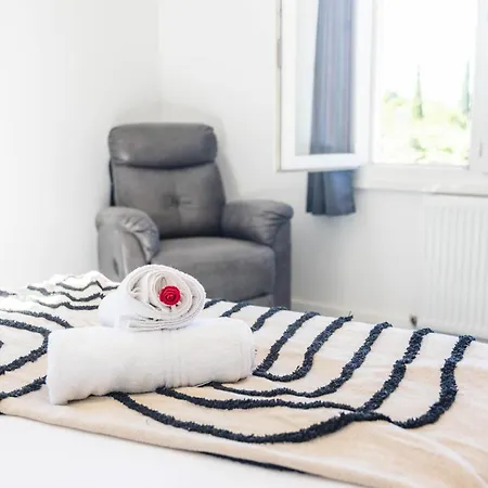 Holiday home Cosyfamily Piscine Wifi 15min Ideal Famille - Topprosconciergerie
