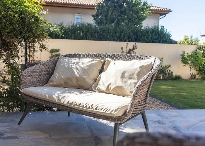 Casa vacanze Cosyfamily Piscine Jacuzzi Wifi 15min Idéal Famille - Topprosconciergerie *